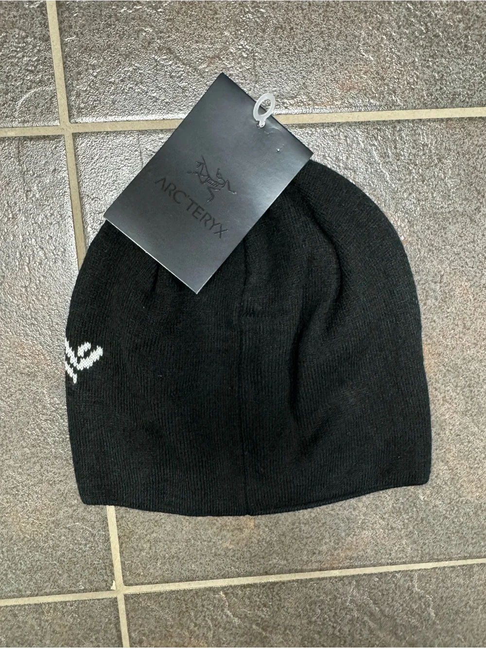 Arc'teryx Bird Head Toque Beanie Knit Hat Logo Orca Monochrome Black White NEW